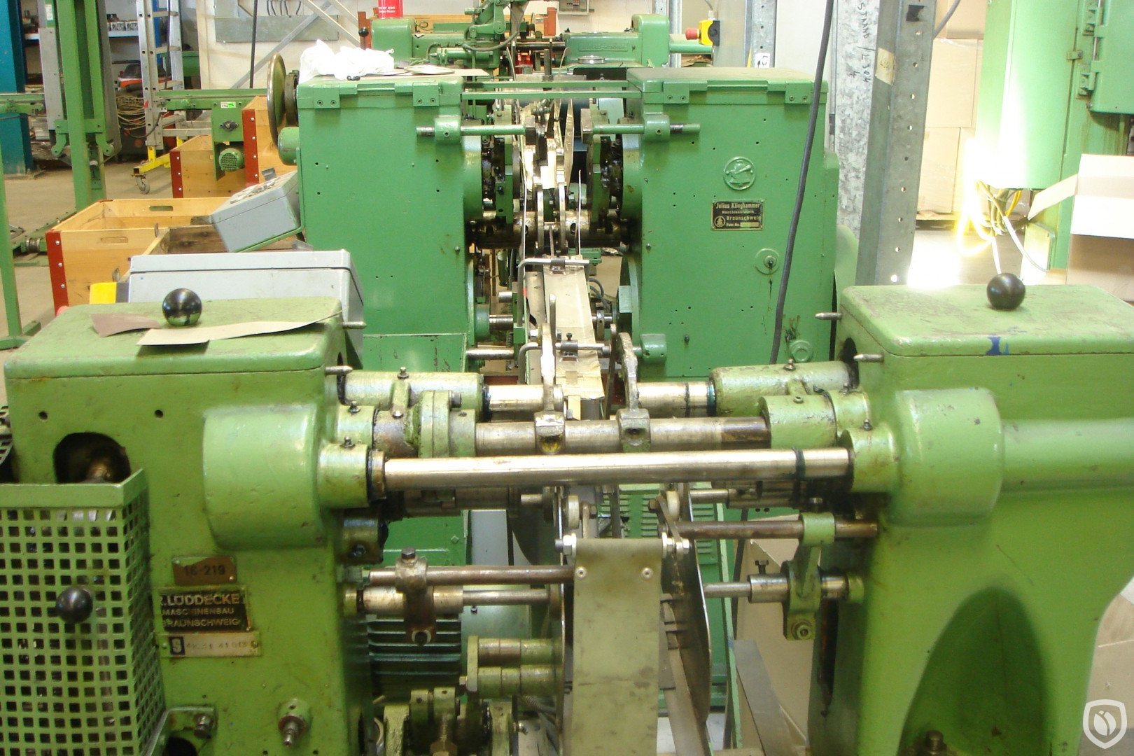 Luddecke S beading machine